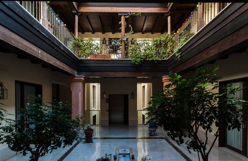 Feria Apartment | Cozy & Bright Studio Option-Park in the City Center