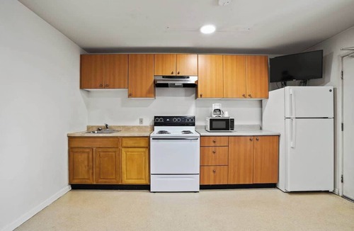 Fremont Apartment | (Cozy studio, 1BED, 1BA, w/ kitchen)