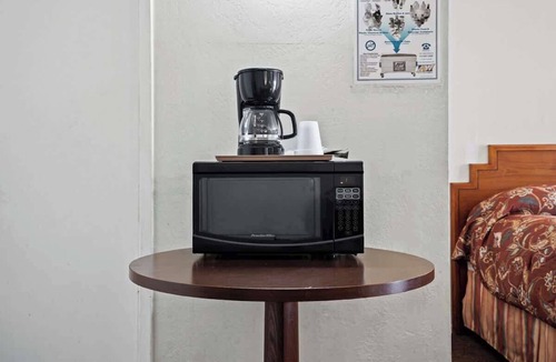 Fremont Apartment | (Cozy studio, 2BED, 1BA, No kitchen)