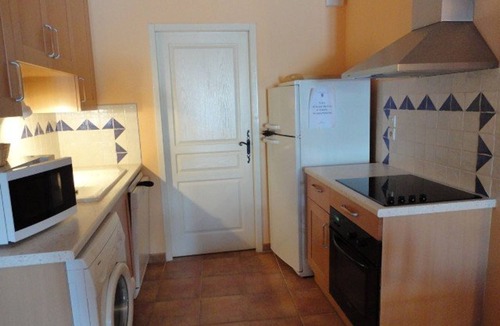 Brunet Apartment | Cozy studio with pool in the heart of Valensole
