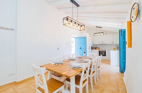 Coin Cottage | Cubo's View Mountain El Ventorrillo House/playground/air conditioning/private pool
