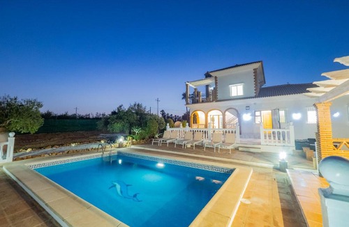 Alhaurin de la Torre Villa | Cubo's Villa Blanca Alhaurin