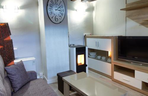 Old Town Apartment | Cuencaloft En Plaza Mayor
