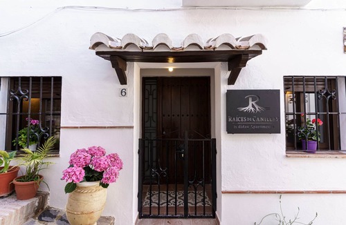 Canillas de Aceituno House | Deluxe apartment with equipped kitchen