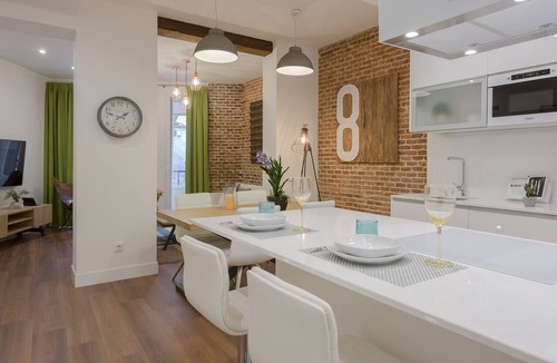 Palacio Apartment | Description