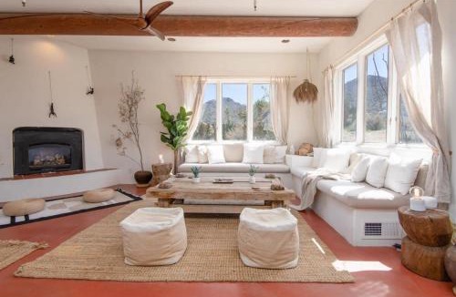 Joshua Tree Highlands House | Desert Lily - Room 3 with shared pool access