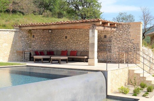 Cereste House | Discover the Lubéron; Welcome to Mas Sainte Hélène