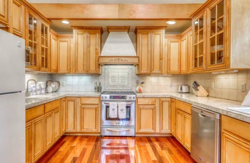 Rio Dell Apartment | Dog-friendly, riverfront home on a cliff w/river views, private hot tub.
