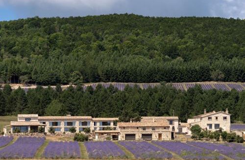 Lagarde-d'Apt Bed & Breakfast | Domaine Château du Bois Provence