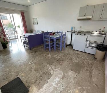 Kato Galatas Apartment | Doreen Suites