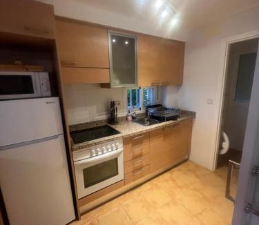 Relleu House | Dos Senoras Gordas