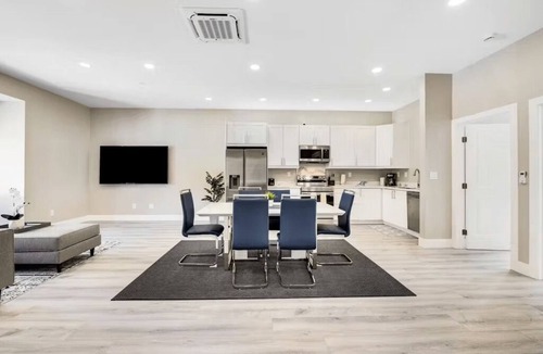 Pacific Grove Condo | Downtown Hideaway: City Meets Nature Lic#0491