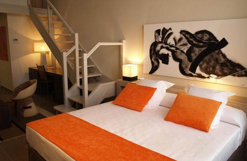Simancas Hotel | Eco Alcalá Suites