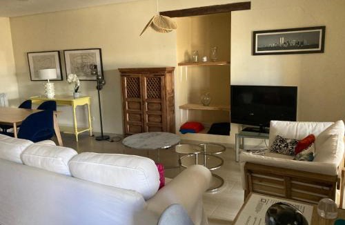 Grajal de Campos House | El encanto de un pueblo
