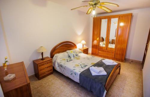 Ahigal de los Aceiteros House | EL HOGAR DEL HERRERO