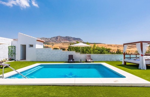 Antequera Villa | El Llano del Torcal Antequera - La Higuera by Ruralidays