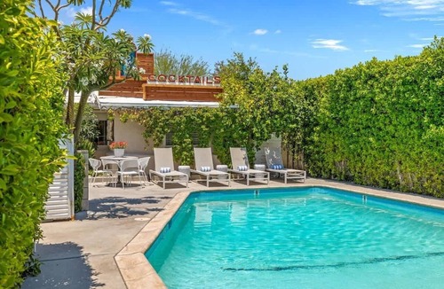 Tahquitz River Estates Apartment | El Mirador; Unit E