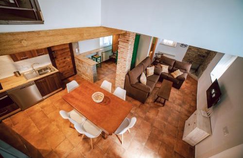 Sotillo de la Adrada House | EL PATIO DE LAS TINAJAS