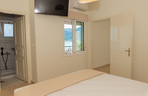 Chrisi Ammoudia Hotel | Ellinas Hotel