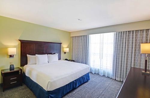 Valencia Hotel | Embassy Suites by Hilton Valencia