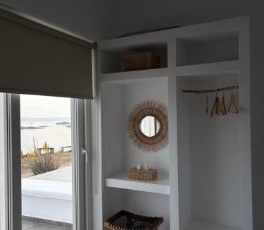 Ydrousa Villa | Eolia luxury suites Andros