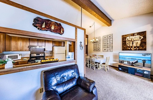 Zephyr Cove Villa | Epic Condo | Beach Access & Meadow Views | Sleeps8