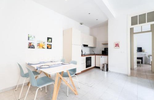 Carre d'Or Apartment | Esprit de France