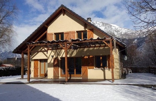 Le Bourg-d'Oisans House | Exceptional Cyclist Friendly House, Bourg d'Oisans