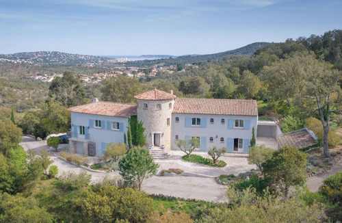 Sainte-Maxime Villa | Exclusive villa on stunning private domaine in Sainte Maxime