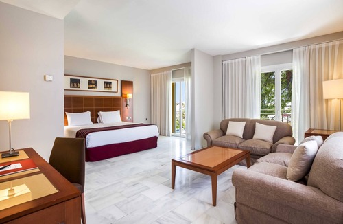Distrito Norte Sierra Hotel | Exe Las Adelfas Hotel
