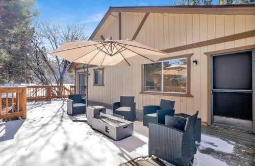 Sugarloaf House | Experience the serene 2596-Pine Woods Retreat in Sugarloaf, with forest views!