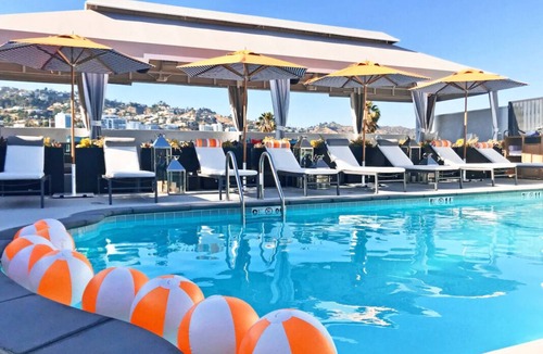 Tri-West Hotel | Explore the Best of West Hollywood! 2 Big Units with Private Kitchenettes! Pool!