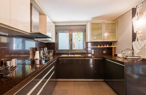 Thymari Villa | Exquisite Legerna Villa | Villa Marella | 6 Bedrooms | Private Pool