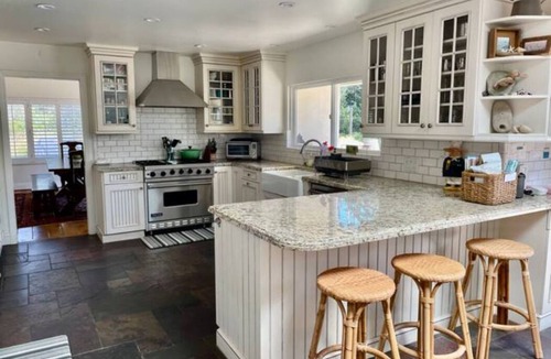 Hedgerow House | Fantastic 4-bedroom house plus Cabana in tranquil Montecito