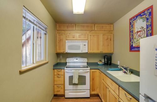 Butte Meadows House | Fire Pit & Trails On-Site: Butte Meadows Retreat!