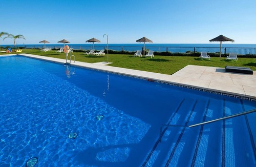 Torrox Costa Apartment | Front sea view apartment with parking