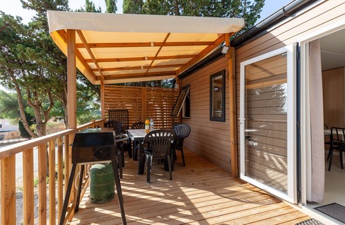 Marseille RV Rental | Fully Equipped Mobile Home with Shared Pool and Air Conditioning