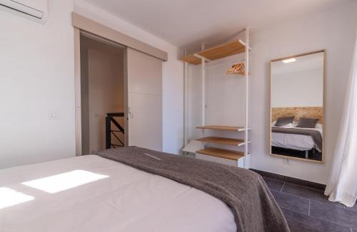 El Ejido Apartment | FUN BUILDING DUPLEXES by HOMEABOUT