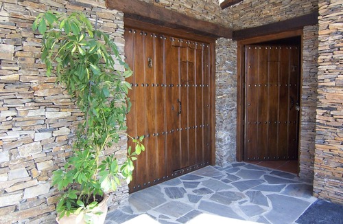 Nechite House | Gemütliches Haus in Anlage mit Pool und Garten by Interhome