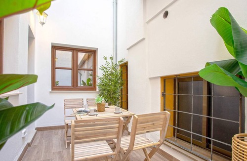 Central District Apartment | Genteel Home Catedral 201
