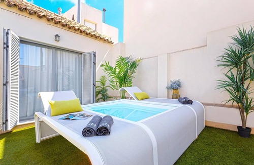San Bartolome Apartment | Genteel Home Palacio Abades Terrace III