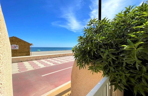 Roquetas de Mar House | Golf & Beachside Getaway
