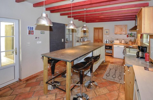 Cavaillon House | Gorgeous home in Cavaillon