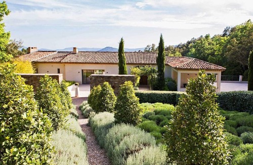 La Garde-Freinet Villa | Grande Villa Moderne au calme.