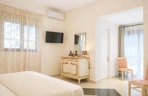 Thasos Town House | green & blue villa
