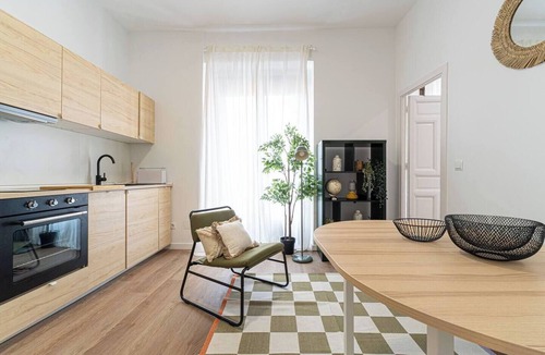 Embajadores Apartment | Green Lavapiés