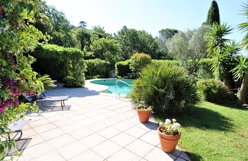 Grimaud House | GRIMAUD Lovely 3-bedroom house - A/C and private pool