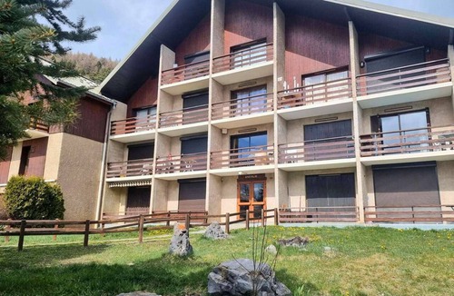 Saint-Michel-de-Chaillol Apartment | Ground Floor Apartment for 6 - Balcony - Pets Welcome - Saint-Michel-de-Chaillol