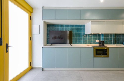 Moscardo Apartment | GuestReady Essential - Trendy Madrid Studio 1