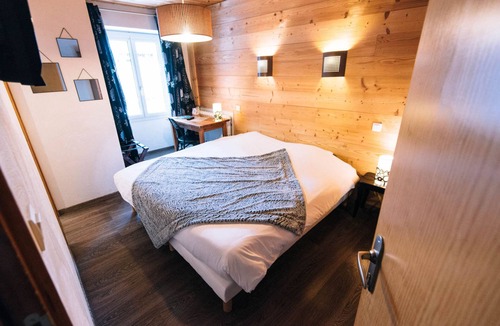 Abries Hotel | Hôtel Châlet de Lanza
